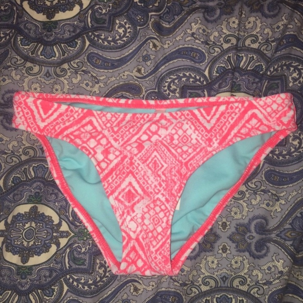 Aeropostale Pink pattern bikini bottom